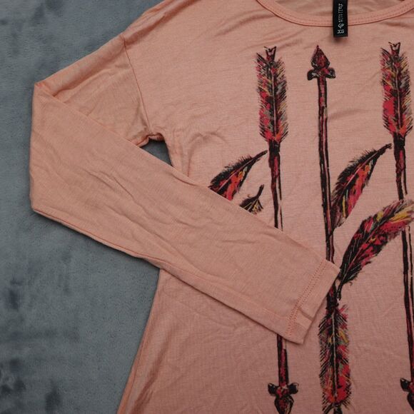 Full Tilt Shirt Womens XS Orange Round Neck Long Sleeve Arrow Design Top - Picture 11 of 16